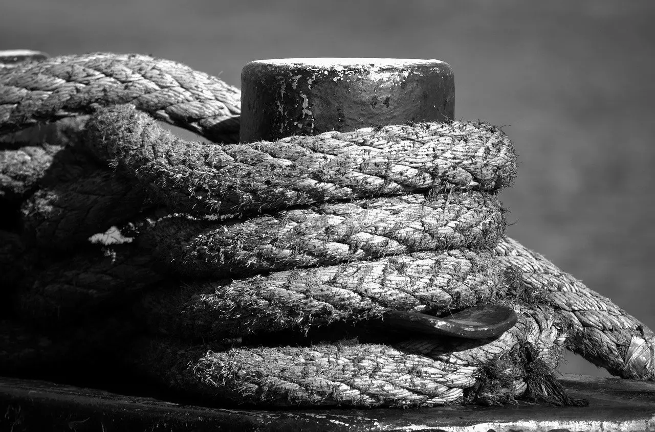 7 knuder til tarp og bivuak i blæsevejr